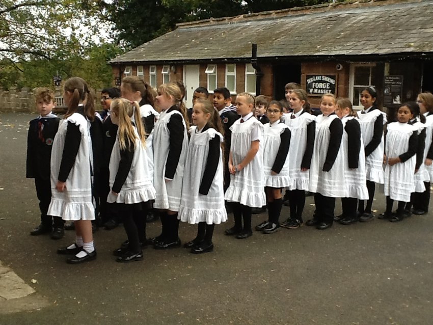 Image of Year 5 Victorian Day at Hartlebury Castle